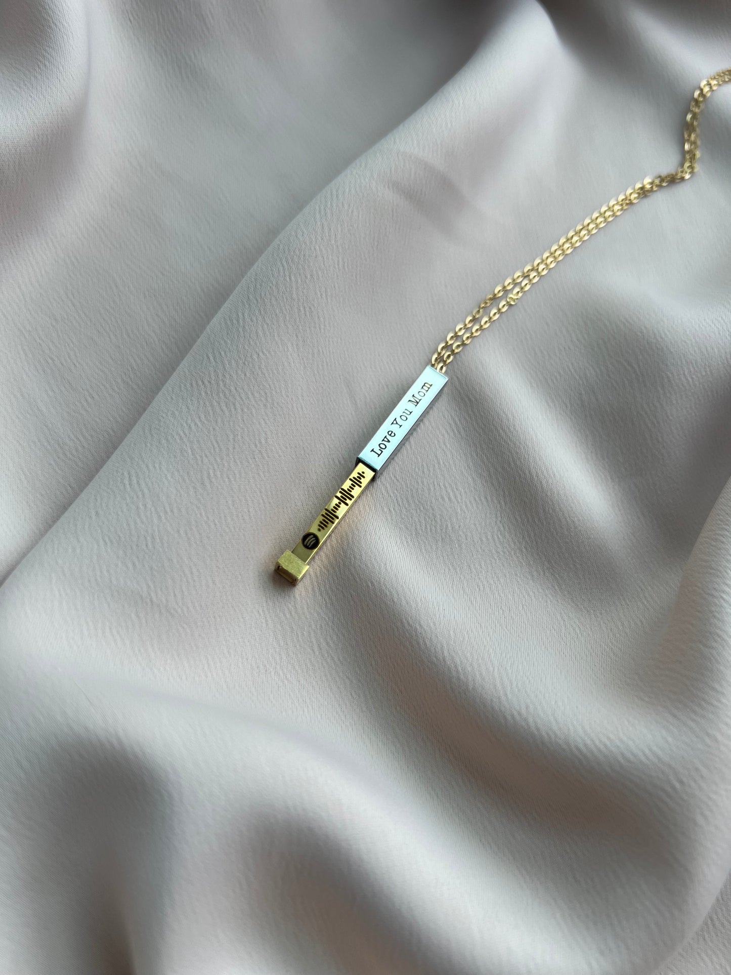 Collar Barrita grabada interior