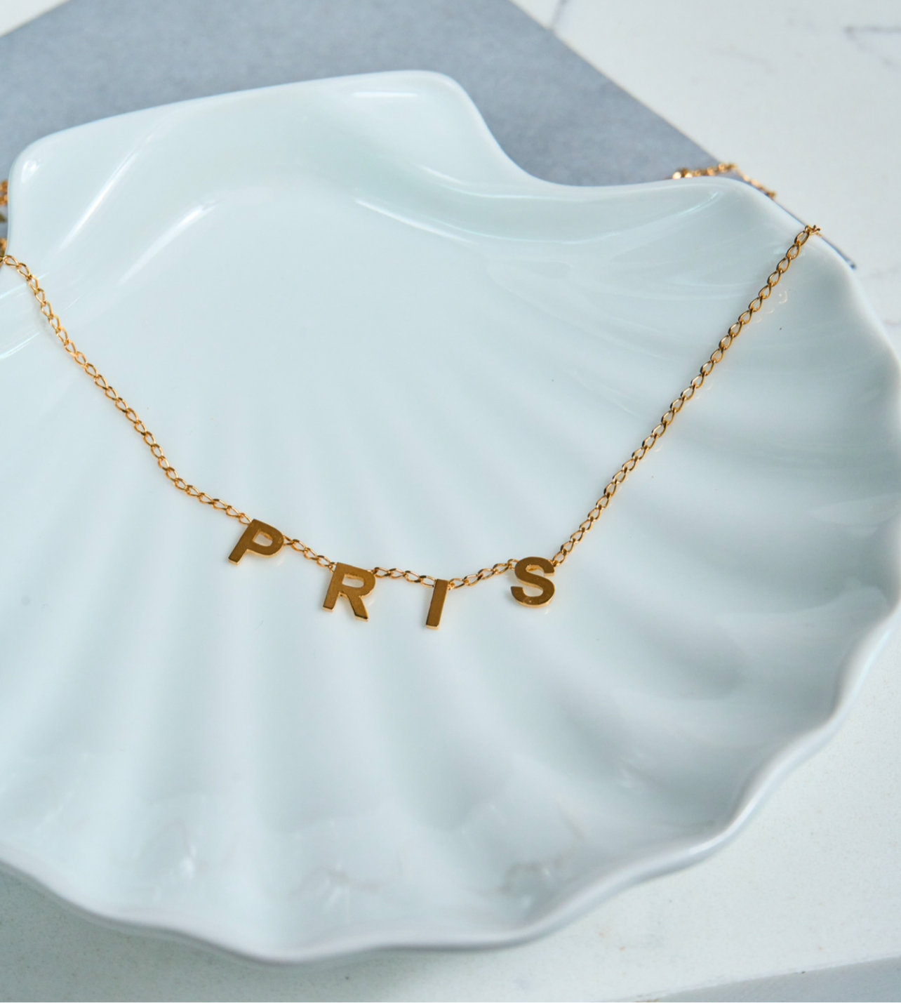 Collar iniciales mini