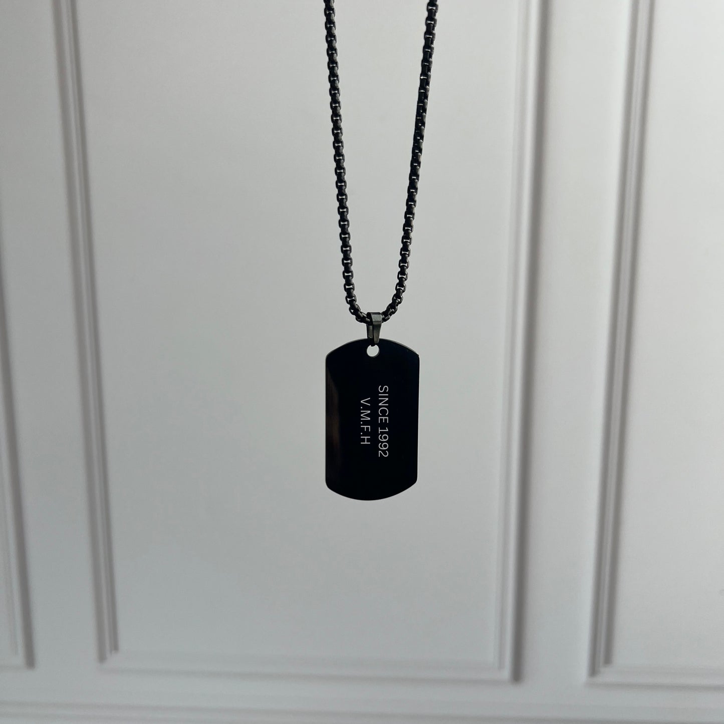 Collar militar negro