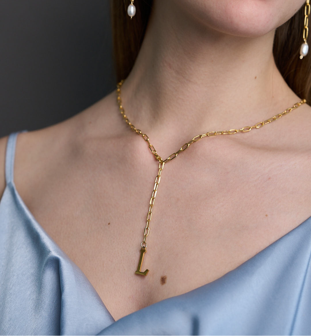 Collar corbatero inicial