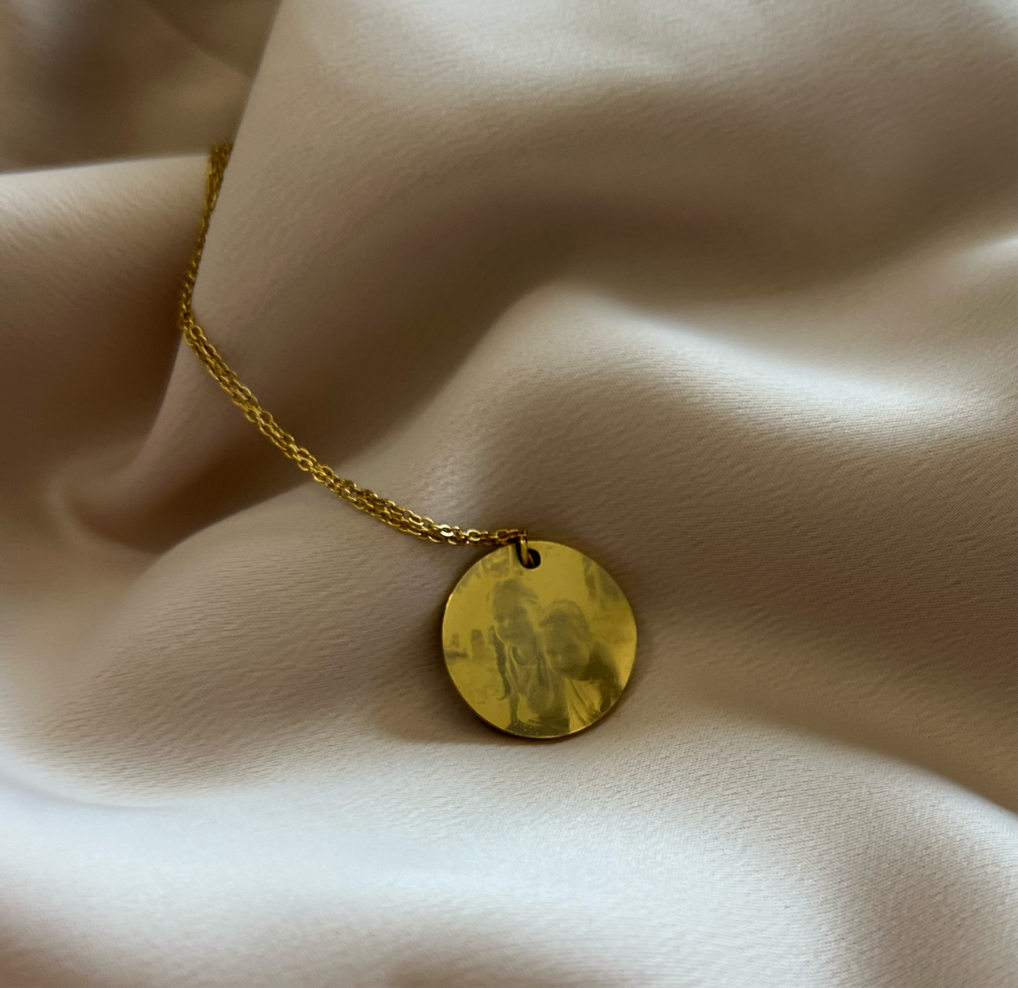 Collar círculo mamá