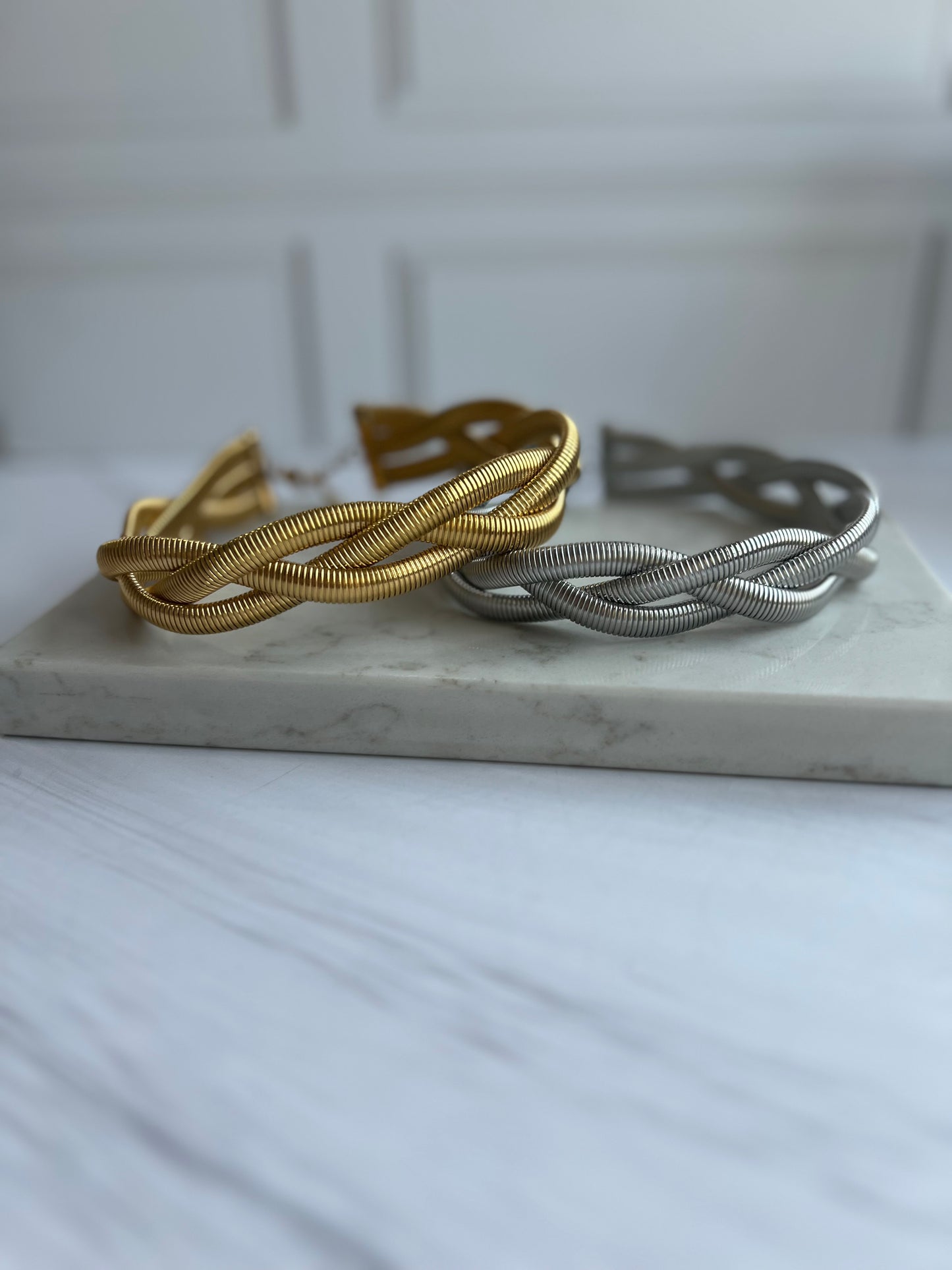 Choker mona triple