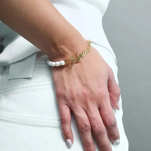 Pulsera Amada name
