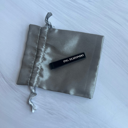 Pisacorbata personalizado